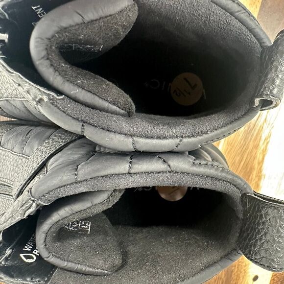 Vionic Janara Women's 7.5 Quilted Nylon Chunky Heel Ankle Black Boots - Picture 8 of 10